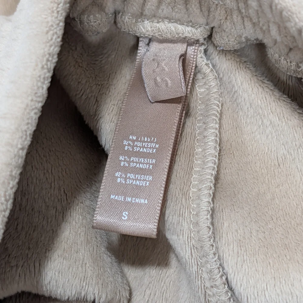 SKIMS Tan Intimates Set - Picture 3 of 5